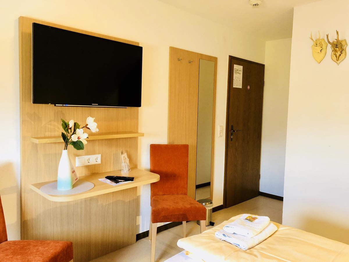 Hotel - Restaurant Hirschen - Werneths Landgasthof Beim Europa- Park Rust 라인하우젠 외부 사진