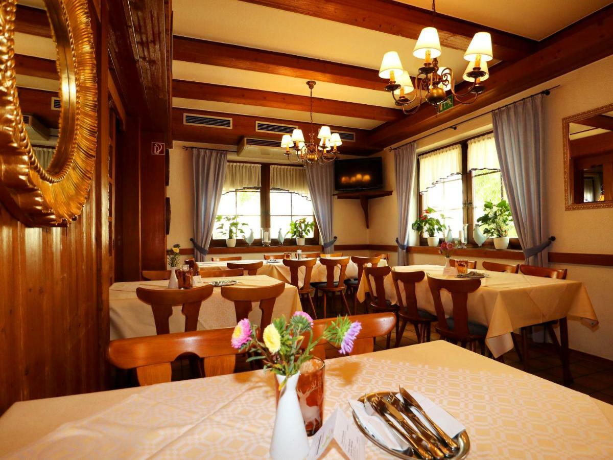Hotel - Restaurant Hirschen - Werneths Landgasthof Beim Europa- Park Rust 라인하우젠 외부 사진